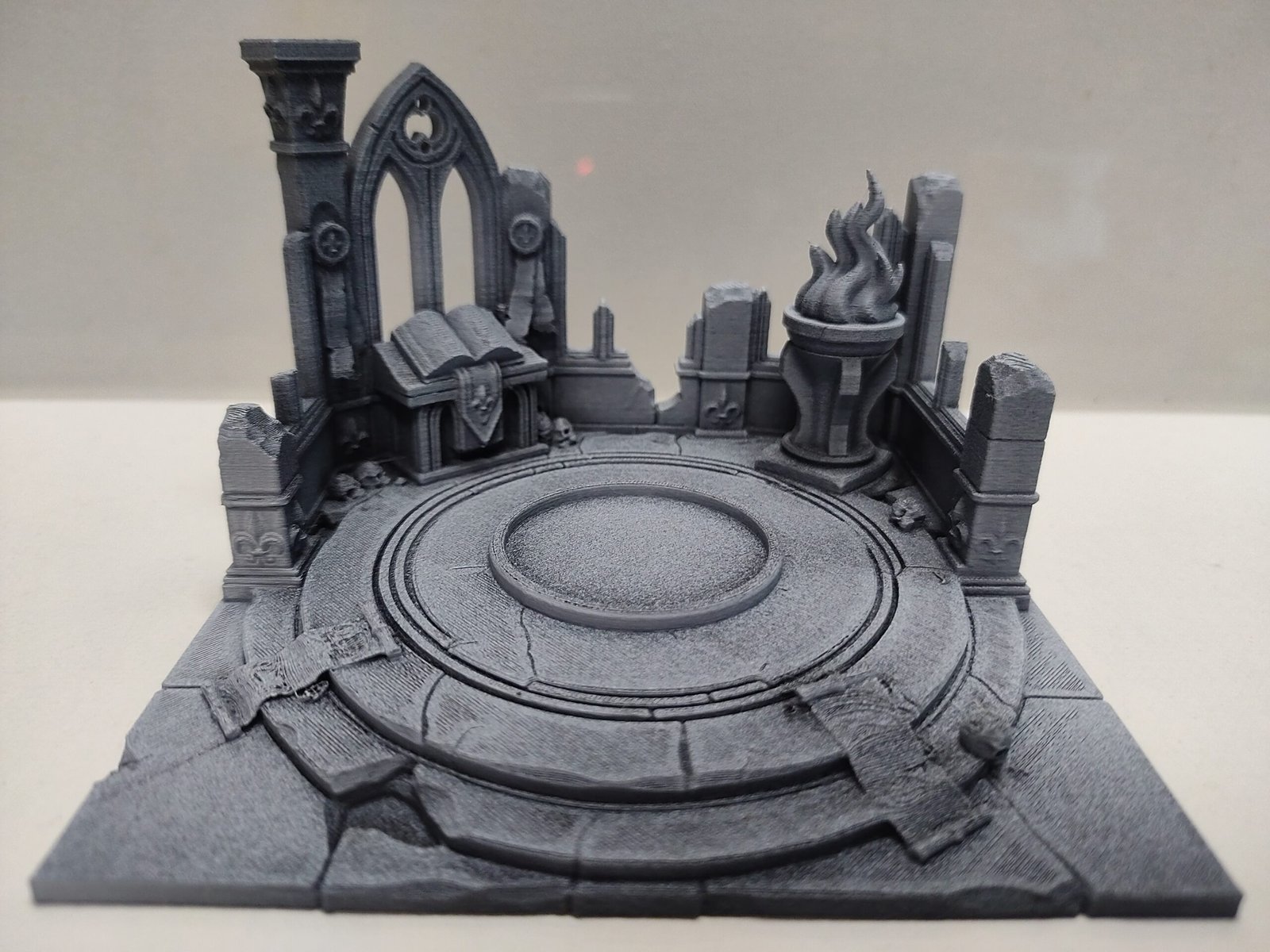 Diorama chapitre de l'ordre de l'empire pour figurines socle de 32 mm à XX mm 5 Diorama chapitre de l'ordre de l'empire pour figurines socle de 32 mm à XX mm