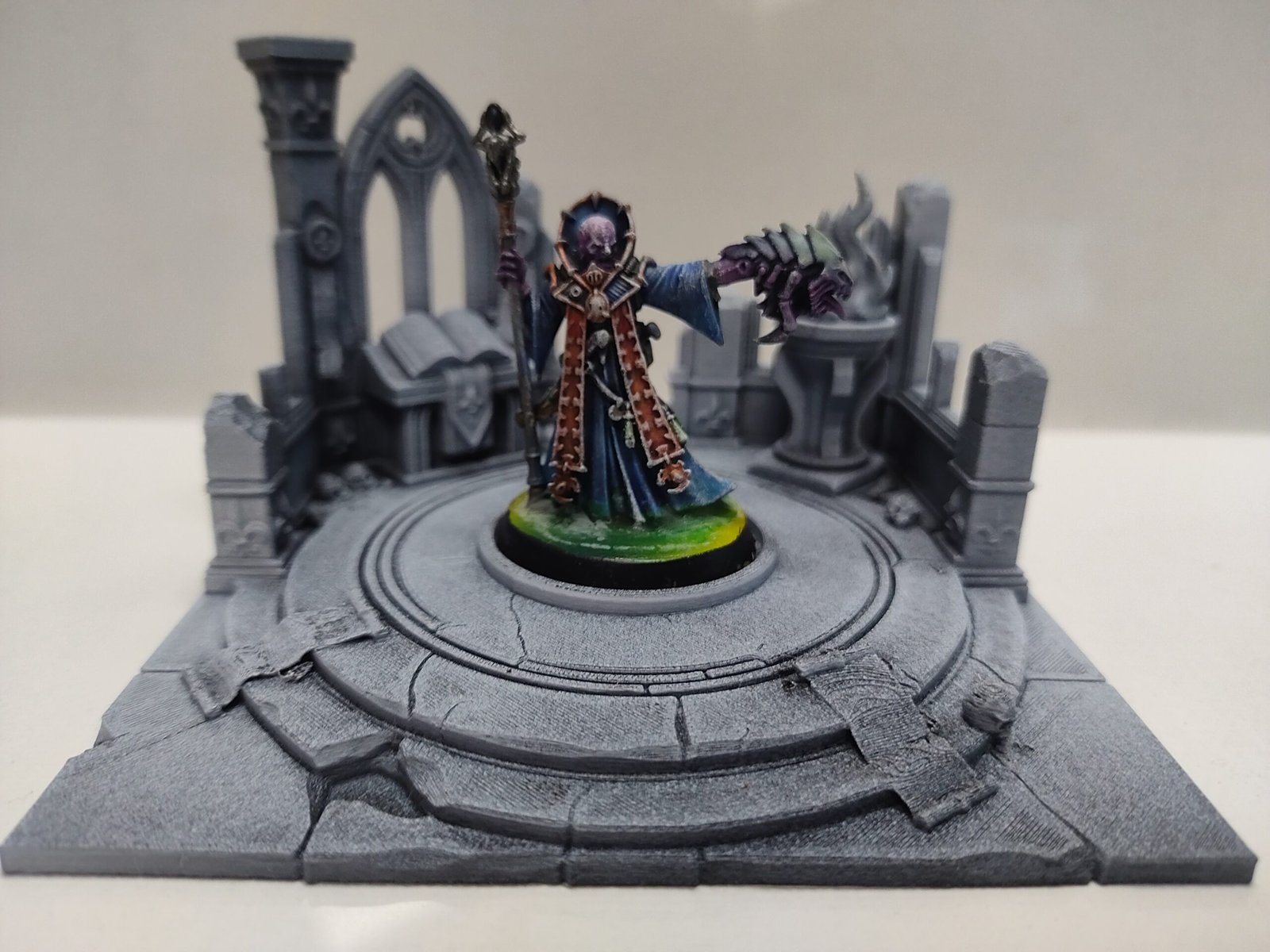 Diorama chapitre de l'ordre de l'empire pour figurines socle de 32 mm à XX mm 4 Diorama chapitre de l'ordre de l'empire pour figurines socle de 32 mm à XX mm